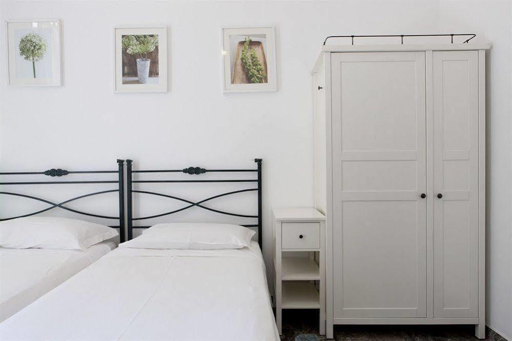 B&B Santi Quattro Al Colosseo Roma Ngoại thất bức ảnh