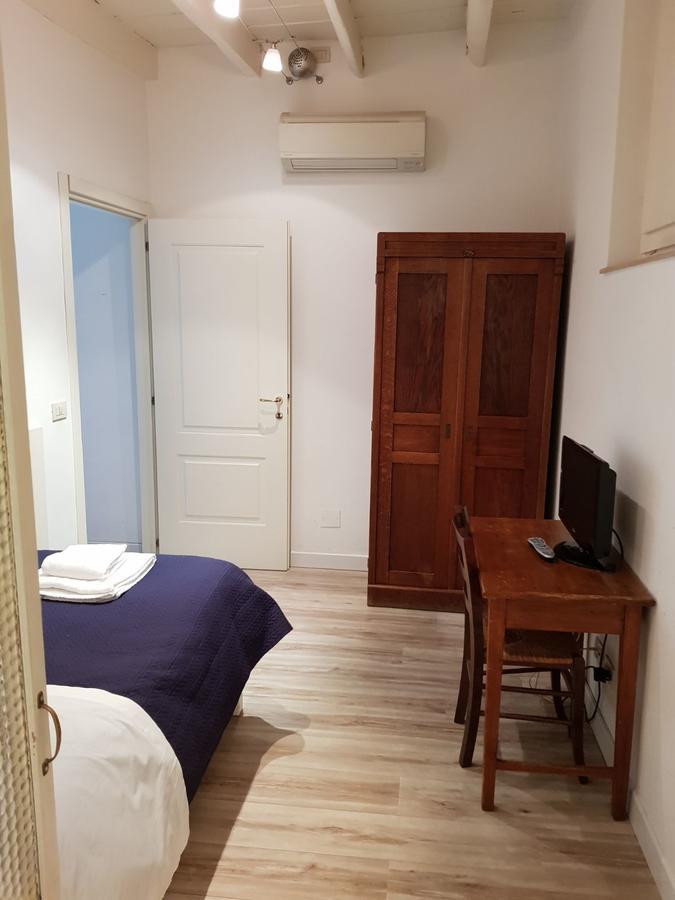 B&B Santi Quattro Al Colosseo Roma Ngoại thất bức ảnh